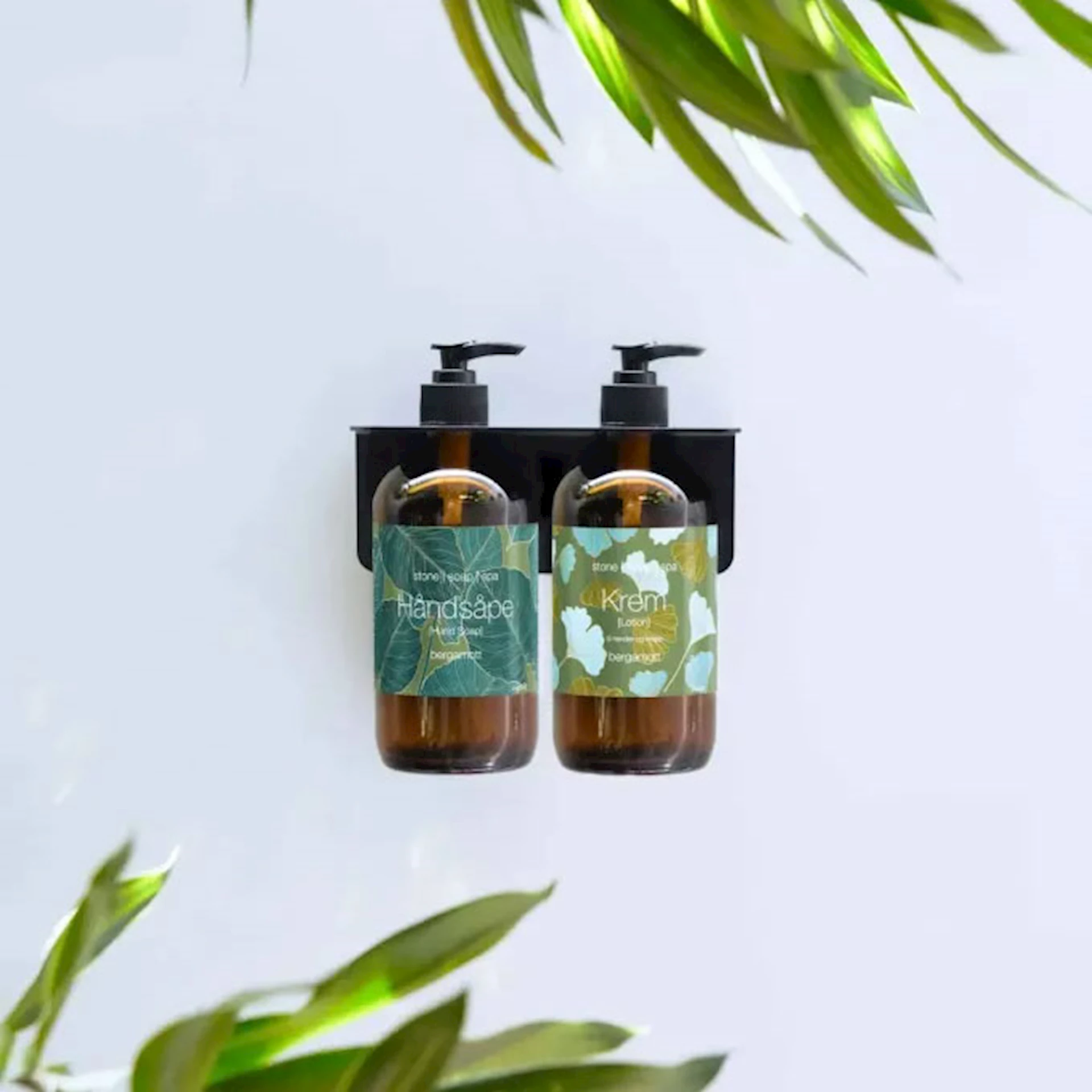 ART342 - Stone Soap veggfeste to flasker - 